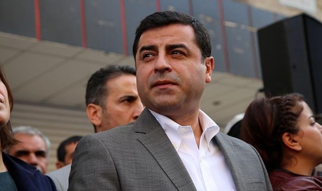 Selahattin Demirtaş'ın 'Cumhurbaşkanına hakaret' duruşması ertelendi