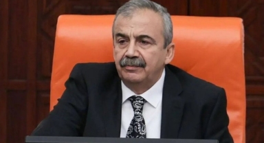 Sırrı Süreyya Önder hayatını kaybetti