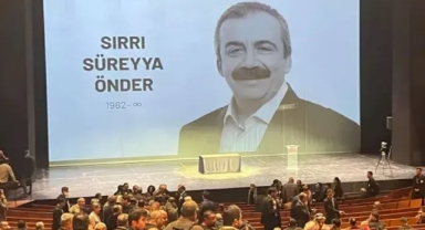 Sırrı Süreyya Önder için AKM'de tören düzenleniyor
