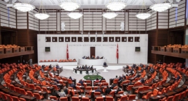 TBMM Genel Kurulu'nda 'İmamoğlu' tepkileri: 'Panik halindeler, her düğmeye basıyorlar'