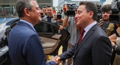 Ali Babacan’dan Özgür Özel’e Geçmiş Olsun Telefonu