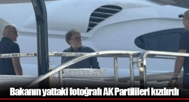 Bakanın yattaki fotoğrafı AK Partilileri kızdırdı