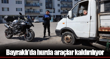 Bayraklı'da hurda araçlar kaldırılıyor