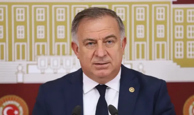 CHP'li Zeybek'ten İzmir grevi için kritik açıklama