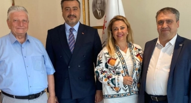 İzmir ve Manisa'nın medya STK'ları İletişim Başkanlığı'nda buluştu