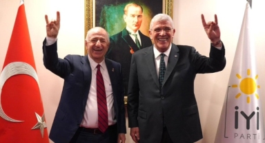 Ümit Özdağ'dan Müsavat Dervişoğlu'na ziyaret! 'Bozkurt' selamı dikkat çekti