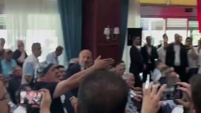 Fenerbahçe YDK Toplantısı’nda gerginlik yaşandı