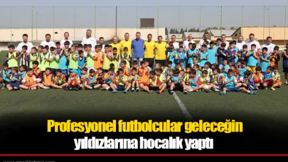 Profesyonel futbolcular geleceğin yıldızlarına hocalık yaptı