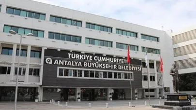 Antalya Büyükşehir Belediyesi'ne operasyon: 3 kişi daha gözaltına alındı