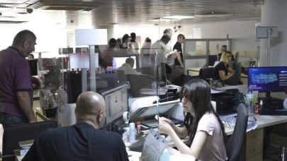 Nüfus Müdürlükleri tıka basa doldu! Üç kez uzatılmıştı, yarın son gün