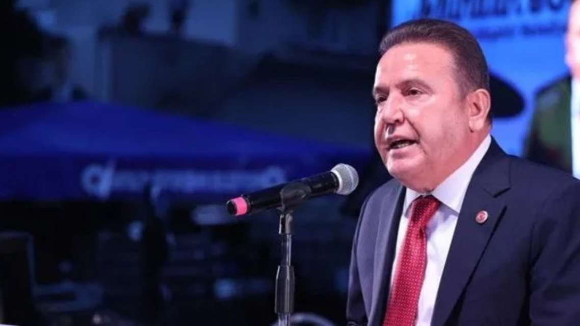 Muhittin Böcek'ten yurttaşlara sahil ihalesi uyarısı