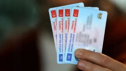 Ehliyet Yenileme İçin Son Gün! Bugünden Sonra Ücret 15 TL'den 7 Bin 438 TL'ye Fırlayacak