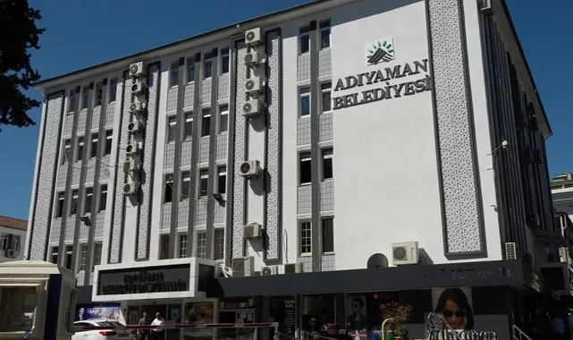 Adıyaman Belediyesi'nde başkanvekili seçildi: AK Parti ve YRP'li üyeler CHP'nin adayına oy verdi