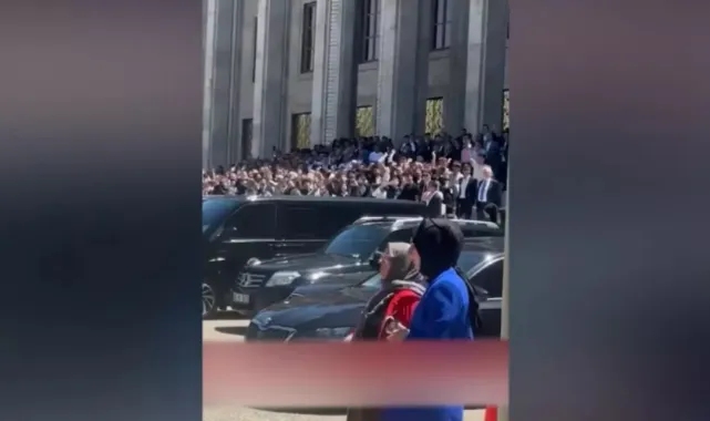 CHP grubu slogan atarak Adalet Bakanlığı'na protesto yürüyüşü yaptı: AK Parti'lilerden Recep Tayyip Erdoğan sesleri yükseldi