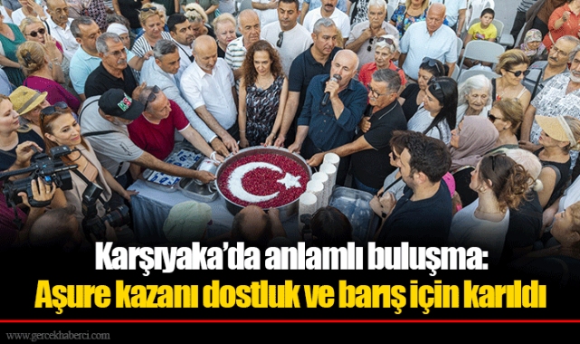 Karşıyaka’da anlamlı buluşma: Aşure kazanı dostluk ve barış için karıldı    