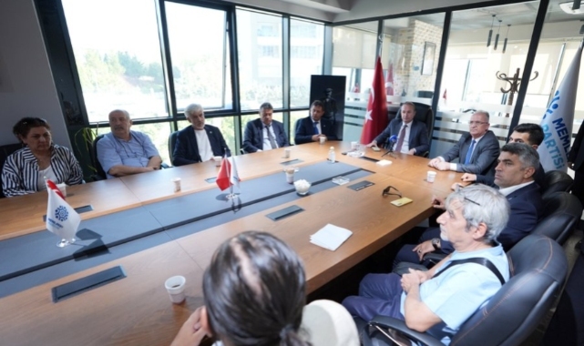 Memleket Partisi "kapanma" gündemli olağanüstü kurultayını topladı