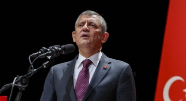 Özgür Özel: Şu anda darbe sürecindeyiz, Erdoğan rakibini hapiste tutuyor