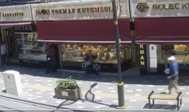 Sahte Polislerin Dolandırıcılık Planı, Gerçek Polislerin Müdahalesiyle Başarısız Oldu