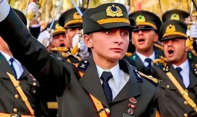 Teğmen Ebru Eroğlu'nun TSK'ya dönüş davasında karar