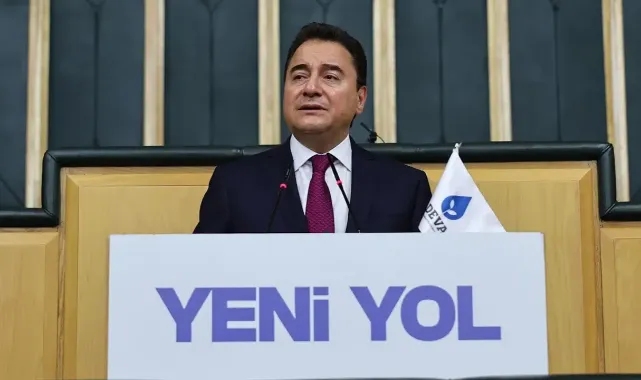 'Yolsuzluk' göndermesi yaptı! Ali Babacan'dan Erdoğan'a 'CHP operasyonları' tepkisi: 'Külahımıza anlatın...'