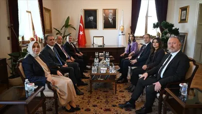 Fatih Altaylı: DEM Parti ve PKK, AKP’ye güvenmiyor; Öcalan partiyi ve örgütü ikna etmeye çalışmış, hakaret etmiş