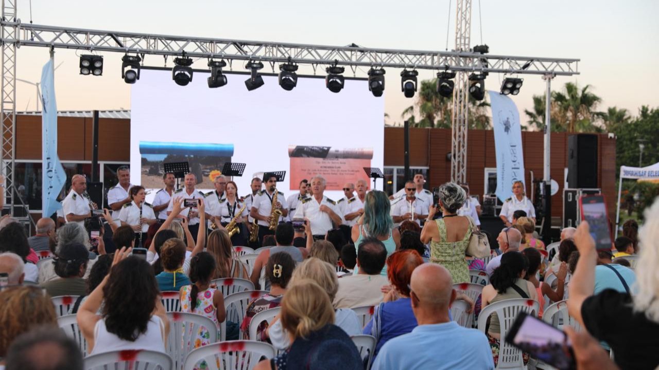 TeosFest başladı;  “Sanatçılar Şehri” Seferihisar sanatla buluştu