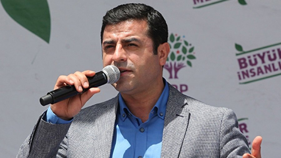 Sessizliğini bozdu...  Selahattin Demirtaş cezaevinden mesaj yolladı