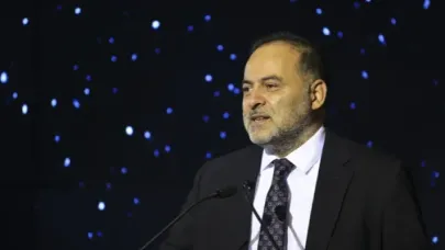 Bakan yardımcısı Sayan: "Hayatımın tamamı okumakla geçti. Birileri iftira atacak diye bu hevesimi değiştiremem."