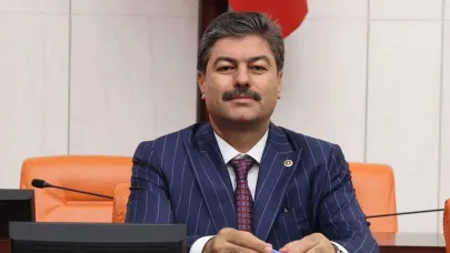 AK Partili milletvekili sahte diploma skandalından sonra biyografisini değiştirdi