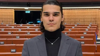İmamoğlu'ndan Enes Hocaoğulları'nın tutuklanmasına 'gençlerimizin üzerinden elinizi çekin' tepkisi: Hapse atanlar gidecek