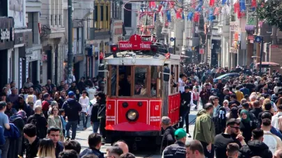TÜİK'ten yeni nüfus istatistiği: İlk kez üçer aylık veriler açıklanacak