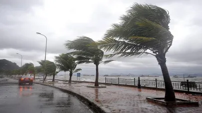 Marmara'nın batısı ile İzmir ve Manisa için fırtına uyarısı