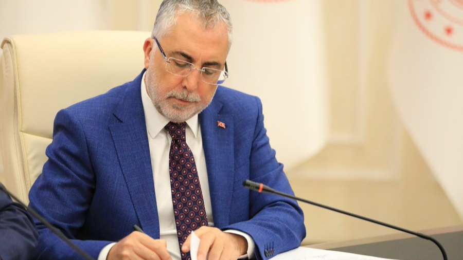 Bakan Işıkhan'dan memur zammı açıklaması  "Oransal zamla ilgili karar Kamu Görevleri Hakem Kuruluna ait"