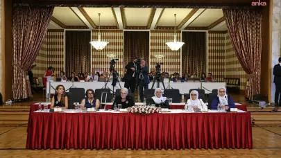 Barış Annelerinin Kürtçe sözleri Meclis tutanaklarına "..." olarak kaydedildi