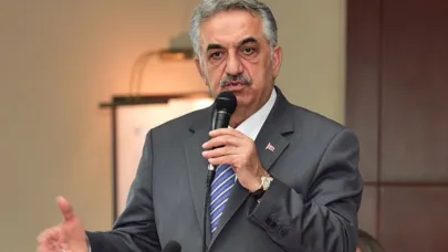 AK Parti'li Hayati Yazıcı'dan ekonomi itirafı geldi