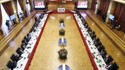Komisyonda 'hukuk' konuşuldu, MHP'li Yıldız 'meseleyi tam anlamadınız' dedi: CHP'li vekillerden Yıldız'a tepki