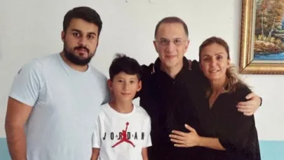 Cezaevinde 21 kilo kaybetmişti: Mehmet Murat Çalık ailesiyle birlikte fotoğraf paylaştı