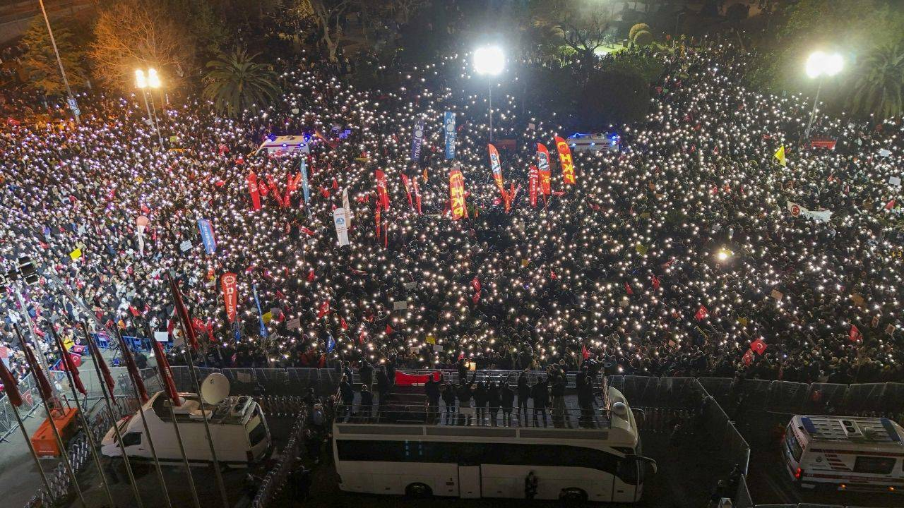 Saraçhane'deki 100. gün mitingi: Tutuklu 13 öğrencinin tamamı için tahliye kararı verildi