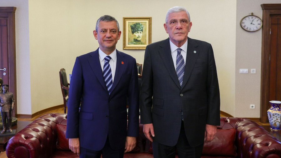 Müsavat Dervişoğlu, Özgür Özel'i ziyaret etti