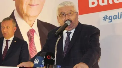 MHP'li Yalçın’dan Özgür Özel'e: Farkında mısın geliyor gelmekte olan