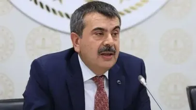 Bakan Tekin'den kayıt parası ve üniforma açıklaması