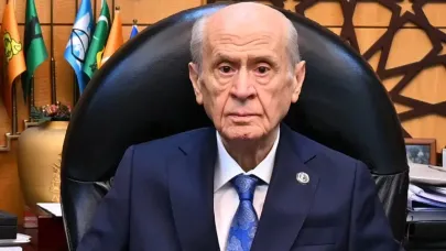 Bahçeli'nin "Suriye'ye operasyon" açıklaması çözüm süreci kaygılarını artırdı: Herkesin kırmızı çizgisi varsa, Kürtlerin de var!