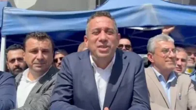 İl binası önündekilere 'CHP'li değil' diyen Gürsel Tekin'e, CHP'den jet yanıt: 'Hayatta hiçbir korku halkı satanın korkusu gibi olmuyor!'