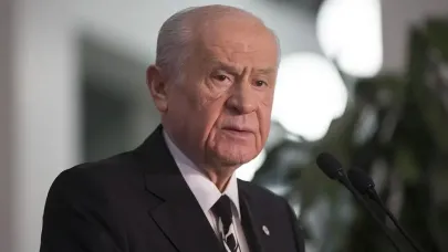 Bahçeli'den İzmir'deki saldırıya ilişkin açıklama: 'Türkiye’miz üzerinde oynanan oyunlardan bağımsız düşünülemez'