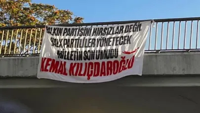 CHP'nin Kadıköy mitingi öncesi provokasyon girişimi: Kemal Kılıçdaroğlu imzalı pankart asıldı, avukatından açıklama geldi