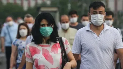 Maskeler geri mi dönüyor? Kötü haber geldi, Türkiye'de Covid-19 vakaları arttı