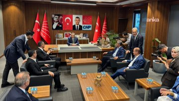 Abluka kaldırıldı: Özgür Özel ve Özgür Çelik, Çalışma Ofisi'nde