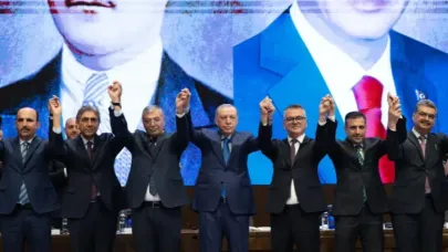 Biri CHP'den: İki belediye başkanı daha AK Parti'ye katıldı