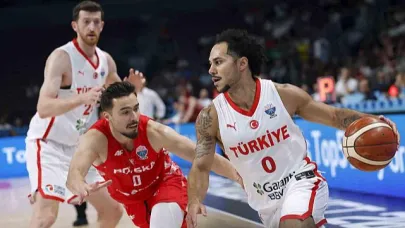 12 Dev Adam EuroBasket finaline adını yazdırdı: Yunanistan'a tarihi fark attık