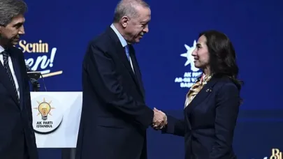 Erdoğan'ın rozetini taktığı Özlem Gürzel Vural'a tükürüklü tepki iddiası!